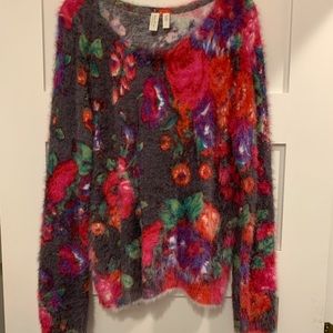 worn once! beautiful sweater